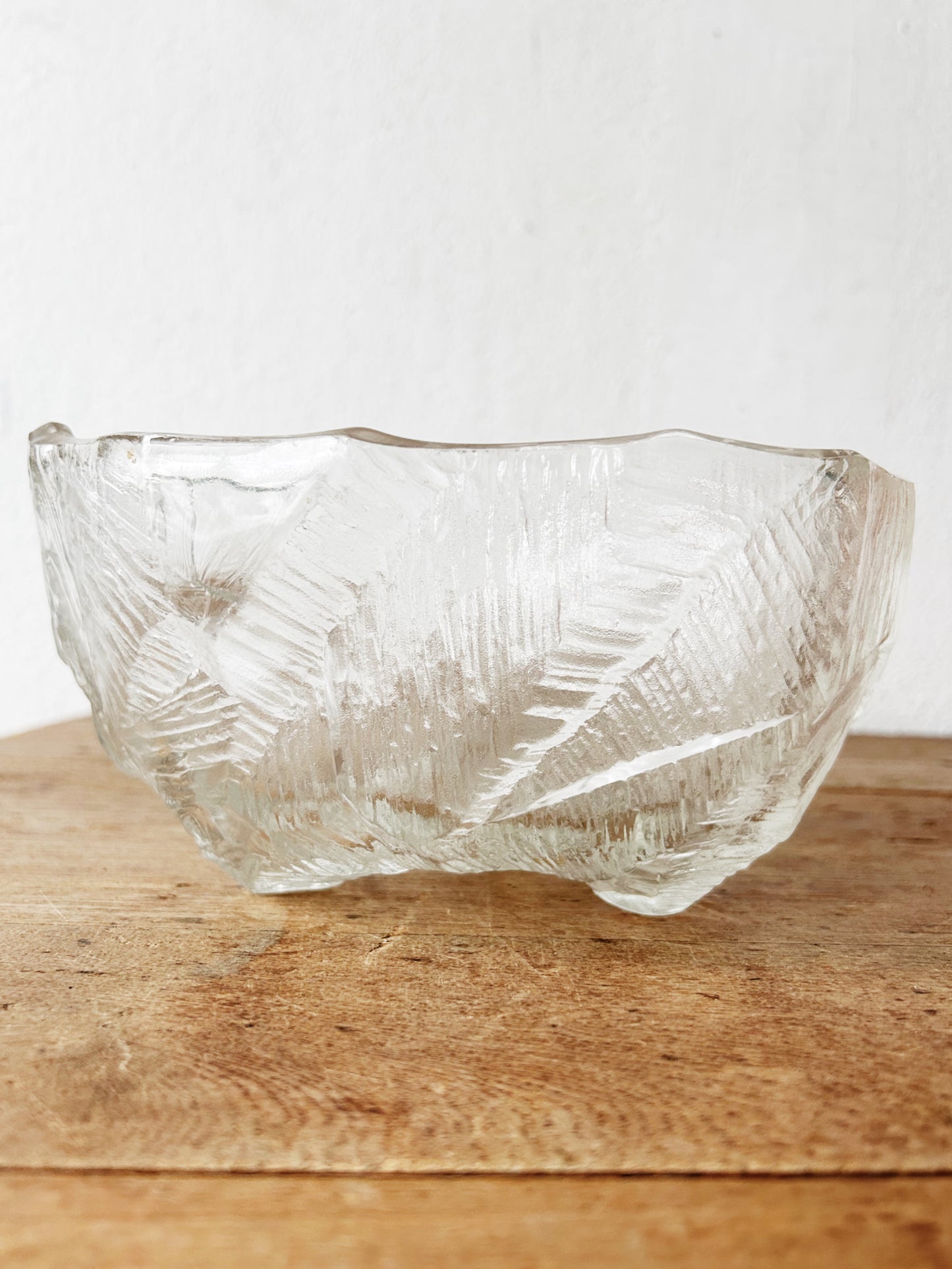 Mid Century HOYA Japan Iceberg Bowl