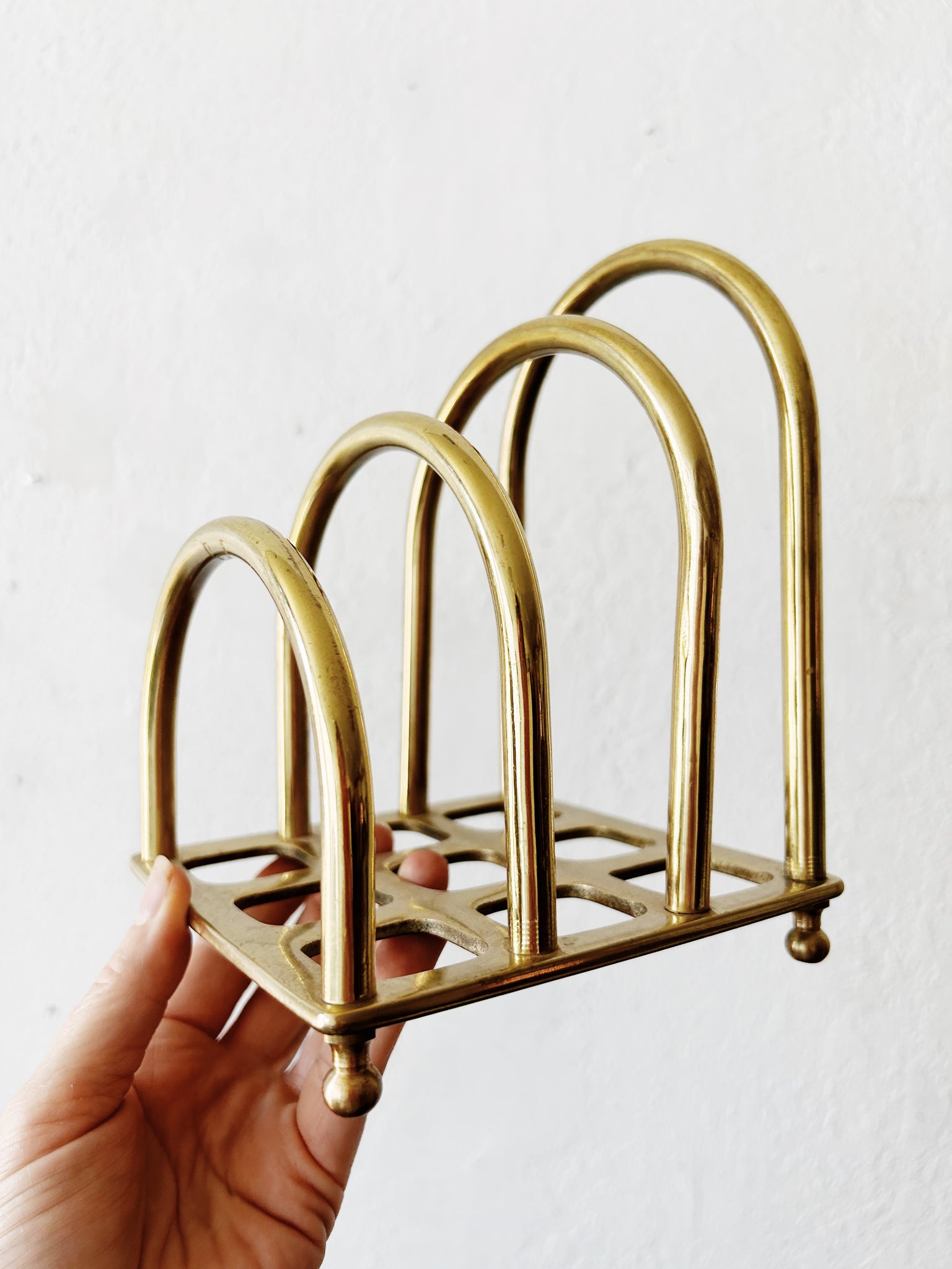 Chunky Vtg Brass Holder – Maven Collective