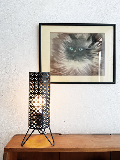 Mid Century Mesh Lamp