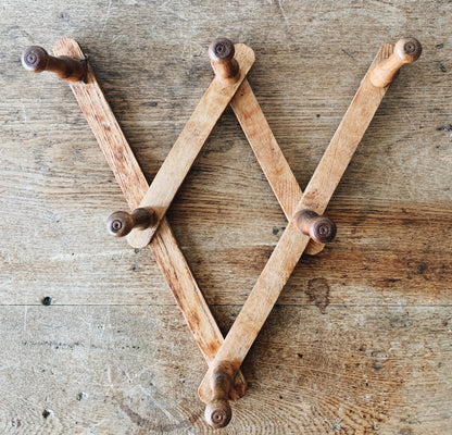 Vintage Triangle Peg Rack