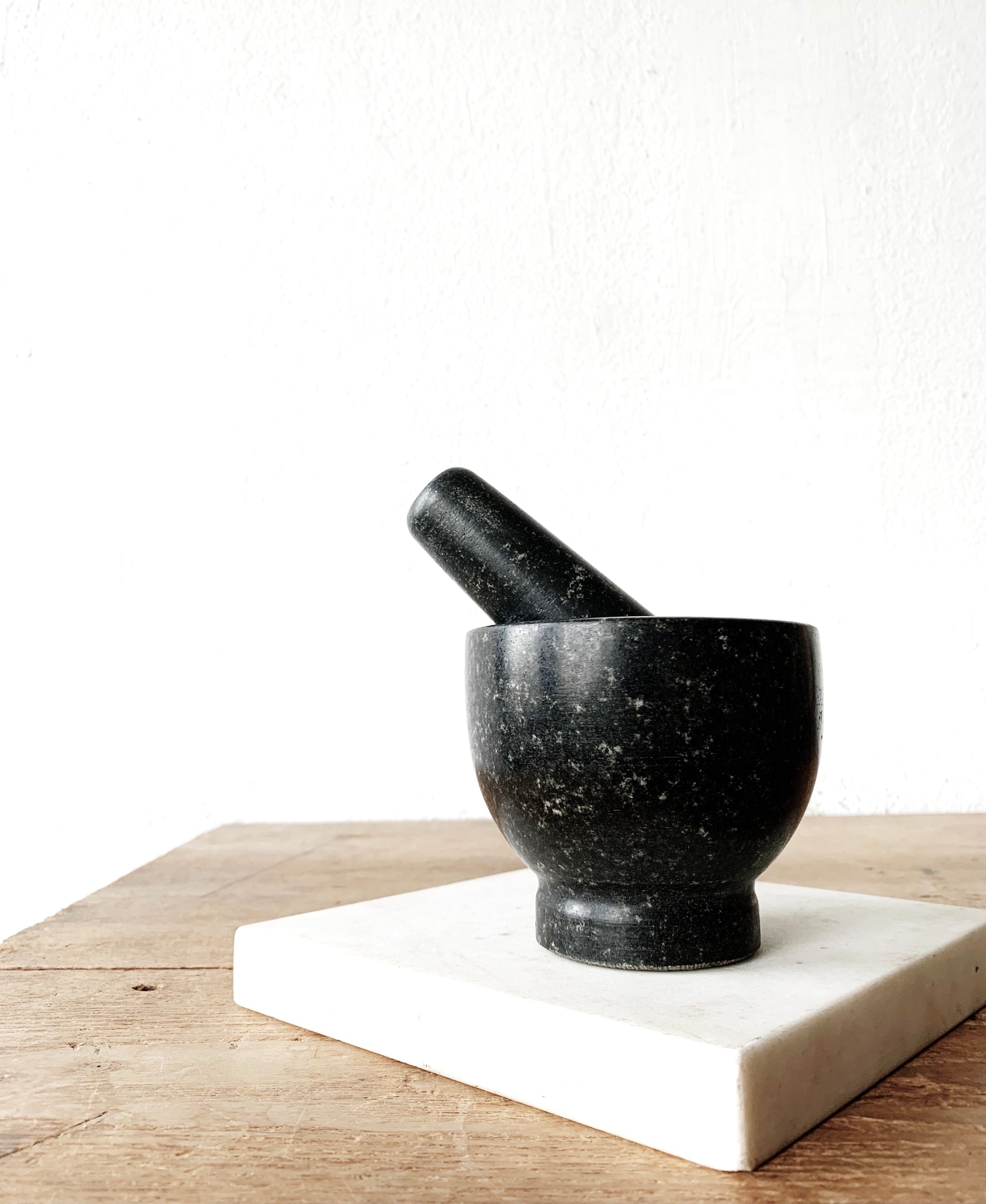 Granite Black Mortar And Pestle