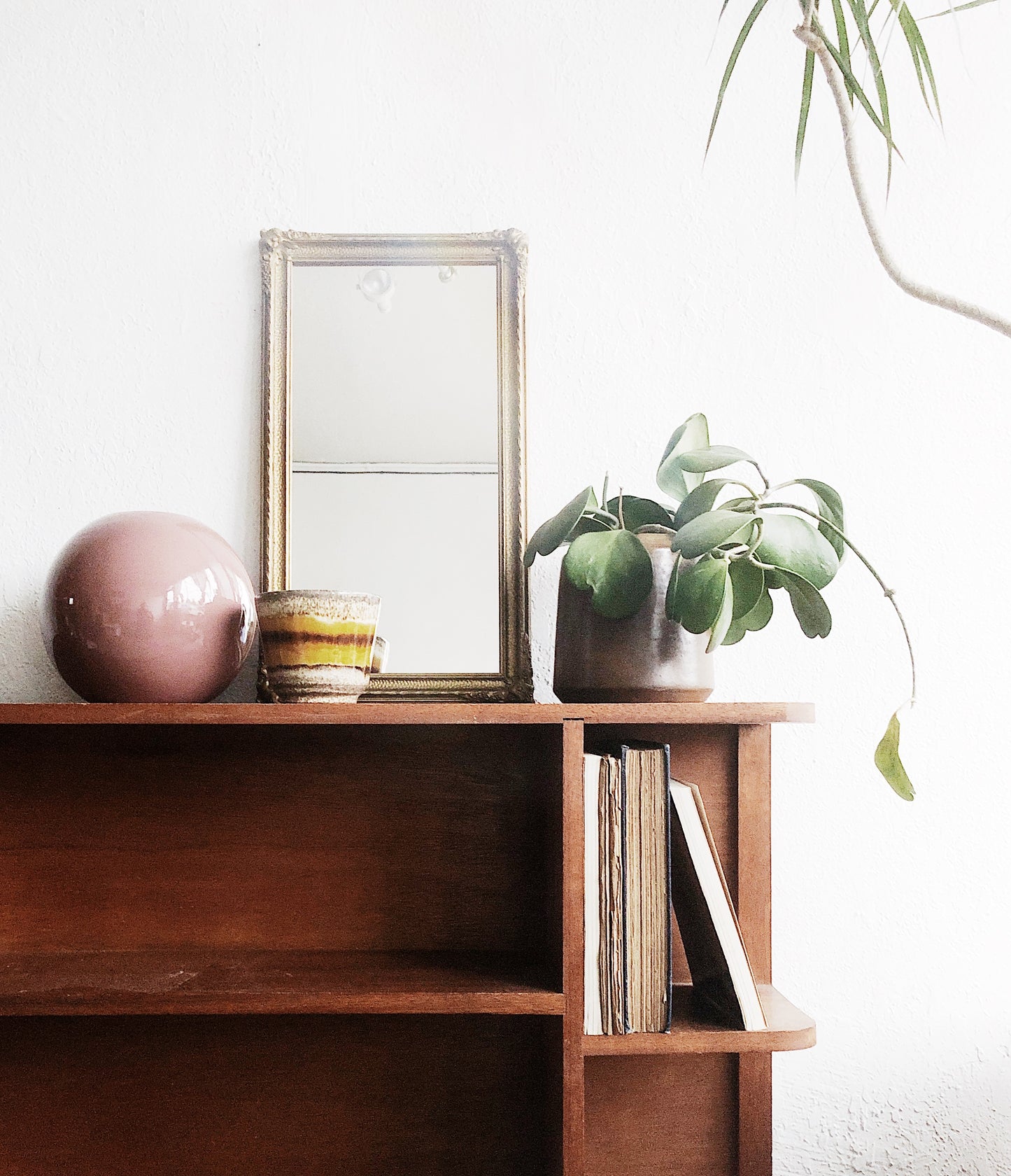 Vintage Deco Style Shelf