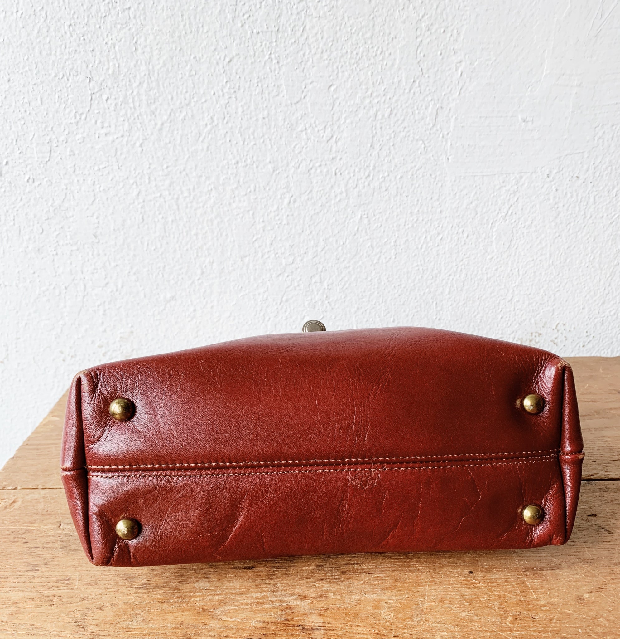Foresee tweet børn Vintage Etienne Aigner Leather Handbag – Maven Collective