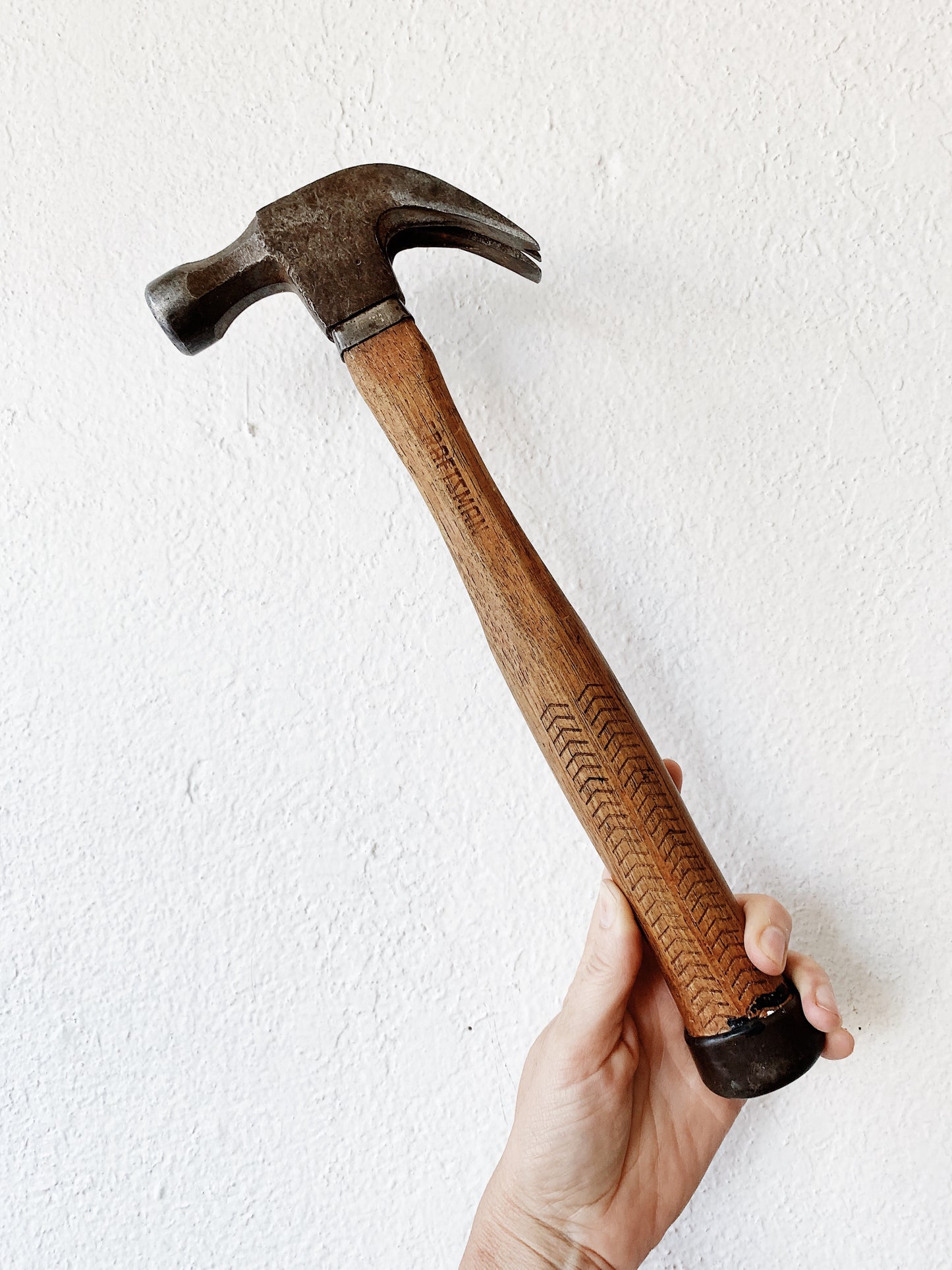 Craftsman Curved Claw Carved Hammer